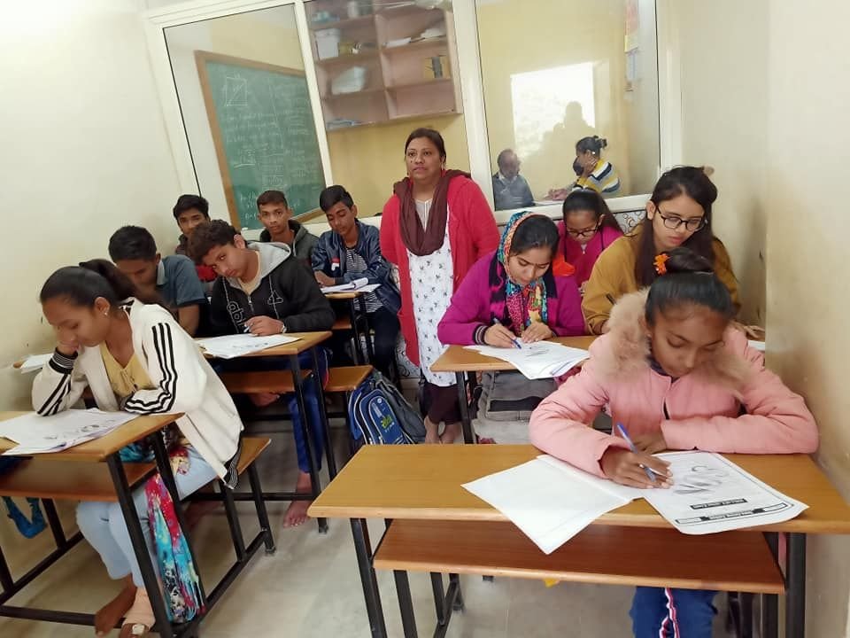 Sona Group Tuition Gallery Image