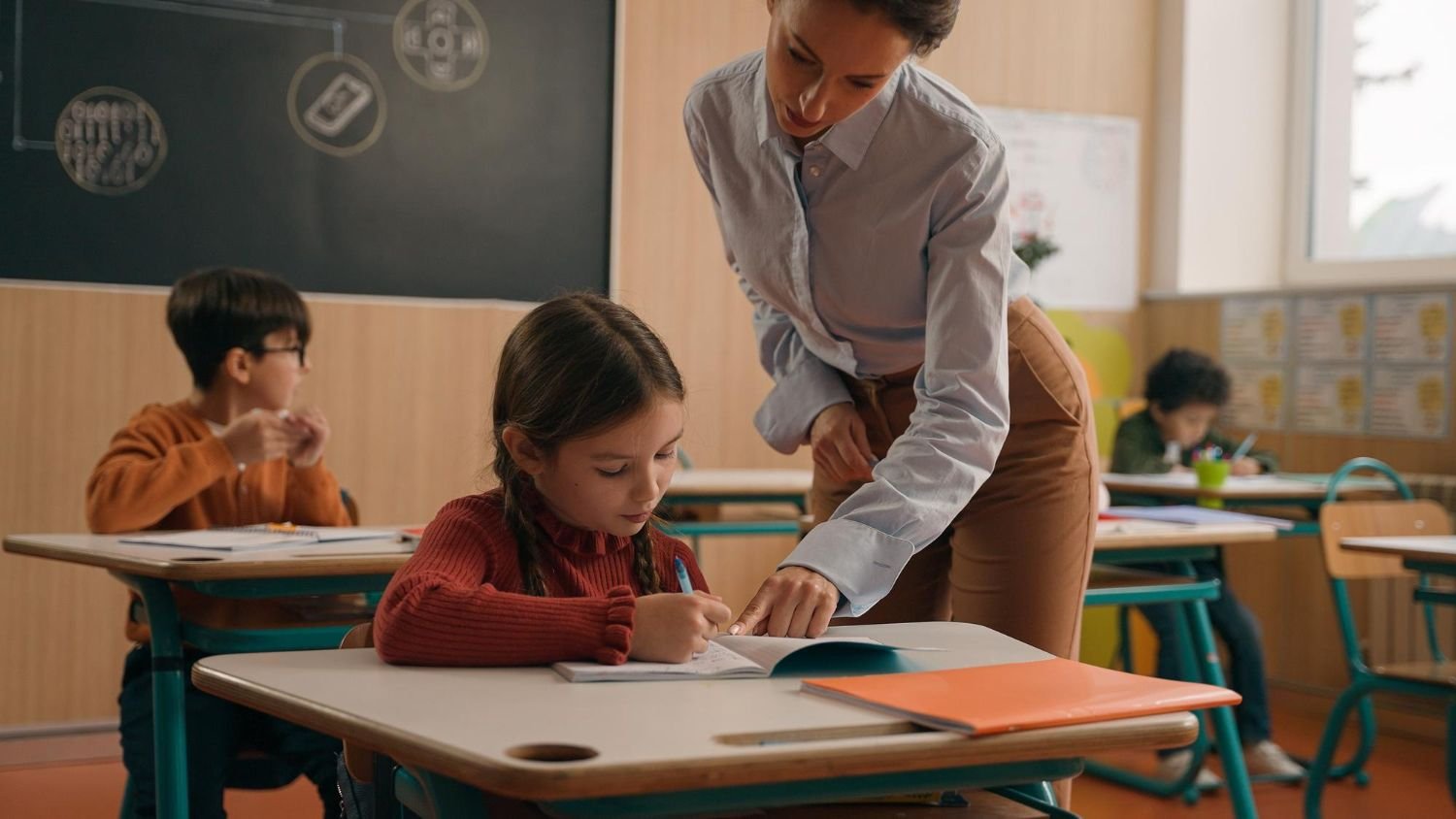 Well-Experienced Teachers